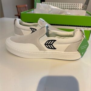 Cariuma White and Cream Flats